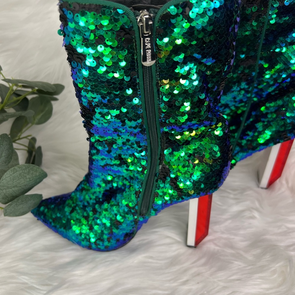 Cape Robbin Sequence, Reflector Heels Size 10 - image 3